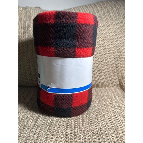 Mainstays 1.5 Yards Anti-Pill Fleece Precut Fabric Red & Black Buffalo Plaid - Picture 2 of 4